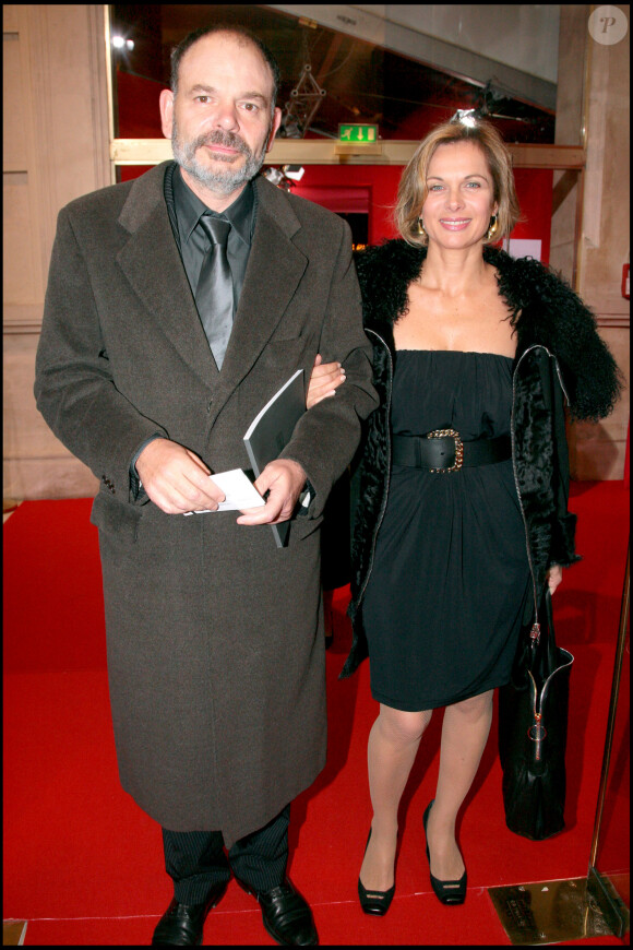 Il s'agit de Jean-Pierre Darroussin.
Jean-Pierre Darroussin et sa femme Valérie Stroh - Arrivées à la 33e cérémonie des César 2008 au Théâtre du Châtelet.