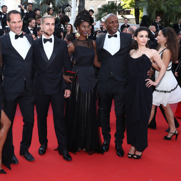 Elle vient même d'annoncer une très bonne nouvelle puisqu'elle est enceinte !
Benoit Rabillé, Harry Roselmack et sa femme Chrislaine, Alexandra Naoum - Montée des marches du film " Les Eternels " lors du 71e Festival de Cannes. Le 11 mai 2018 © Borde-Jacovides-Moreau/Bestimage