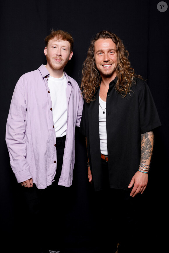 Exclusif - Eddy De Pretto et Julien Doré - Backstage de l'enregistrement de l'émission "La Chanson secrète 8" à la Seine musicale à Paris, diffusée le 4 septembre sur TF1 © Gaffiot-Moreau / Bestimage 