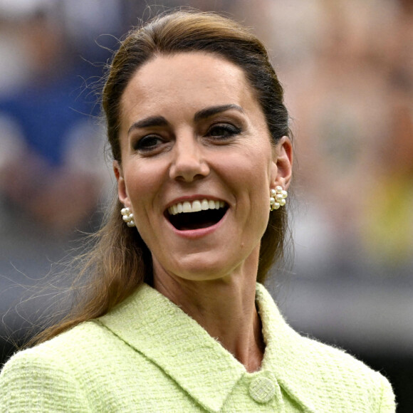 "L'idée qu'elle (Kate Middleton, ndlr) sorte de son lit pour passer des coups de fil est tout à fait ridicule"
Catherine (Kate) Middleton, princesse de Galles, lors de la finale femme du tournoi de Wimbledon 2023 à Londres, le 15 juillet 2023. 