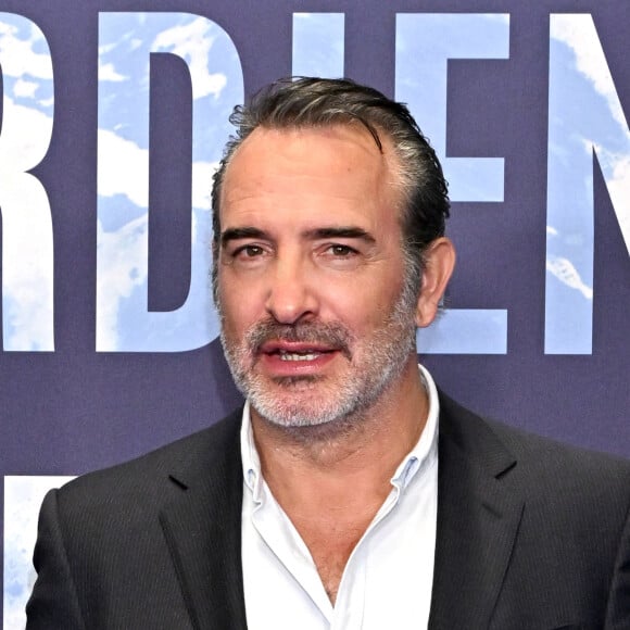 Jean Dujardin durant l'avant première mondiale au Grimaldi Forum à Monaco, le 9 février 2023, du film "Les gardiennes de la planète" réalisé par Jean-Albert Lièvre et raconté par J.Dujardin. Ce film est inspiré par le poème d'Heathcote Williams, "Whale Nation". Il nous fait découvrir le Groenland, le Mexique, l'Argentine, la Polynésie, mais aussi la Bretagne, la Méditerranée et la Normandie, l'Afrique du sud, l'Australie, le Tonga, le Kamtchatka ou encore l'Antarctique, Hawaï, et la Norvège. L'histoire commence par une baleine à bosse échouée sur un rivage isolé. Alors qu'un groupe d'hommes et de femmes organise son sauvetage, on découvre l'histoire extraordinaire des cétacés, citoyens des océans du monde, essentiels à l'écosystème de la planète depuis plus de 50 millions d'années. La sortie en salle se fera le 22 février. © Bruno Bebert / Bestimage