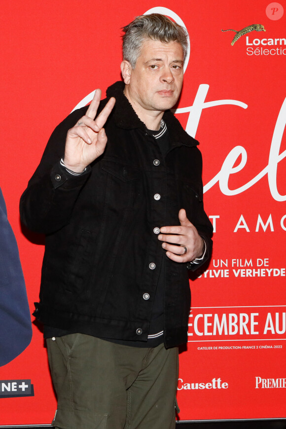 Benjamin Biolay - Avant-première du film "Stella est amoureuse" au cinéma UGC Ciné Cité Les Halles à Paris. Le 8 décembre 2022 © Christophe Clovis / Bestimage