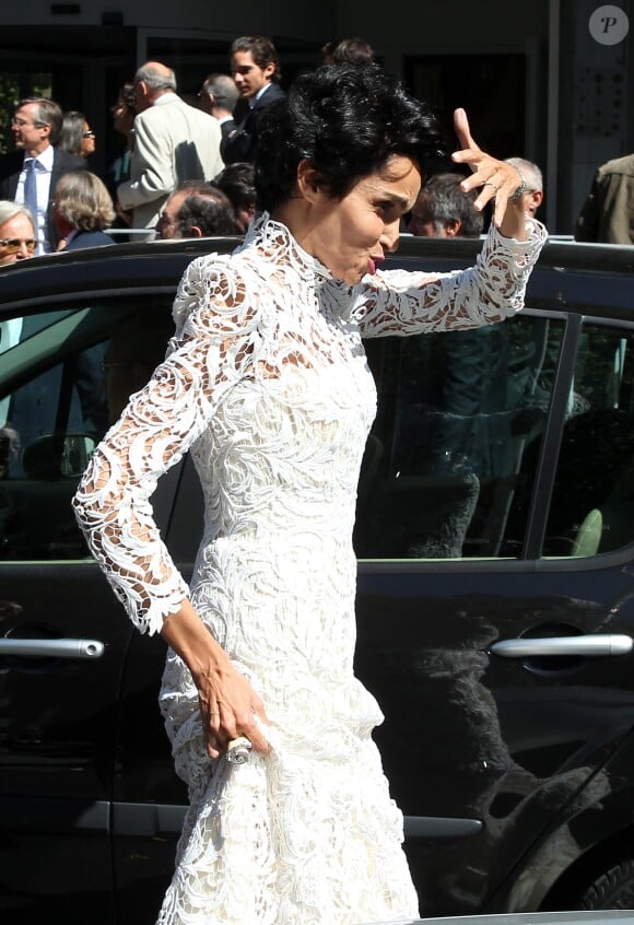 Mariage de Farida Khelfa et Henri Seydoux à Paris à la mairie du 17e arrondissement le 1er septembre 2012