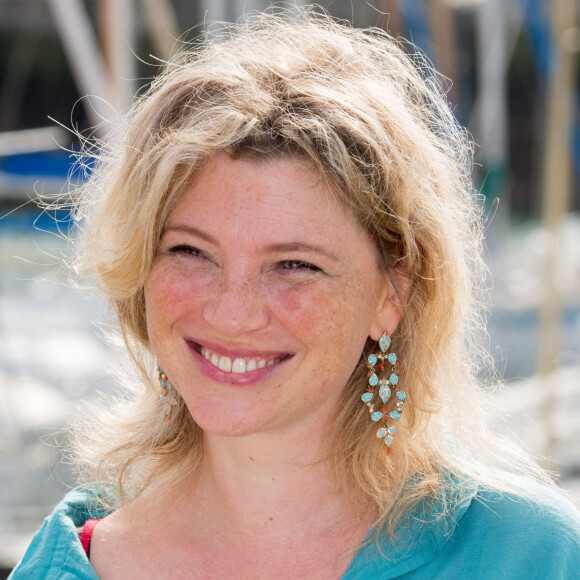 Cécile Bois au photocall du film "Envers et contre tous" lors du 17ème Festival de Fiction TV de La Rochelle. Le 11 septembre 2015