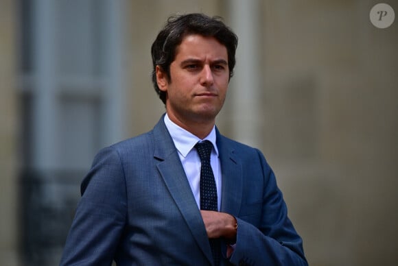 Le nouveau ministre français de l'Éducation Gabriel Attal - Sortie du conseil des ministres au palais présidentiel de l'Elysée à Paris, France, le 21 juillet 2023.