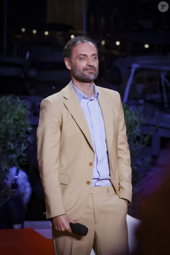 Exclusif - Augustin Trapenard sur le plateau de l'émission "La Grande Librairie" en marge du 76ème Festival International du Film de Cannes, France, le 22 mai 2023. © Jack Tribeca/Bestimage 