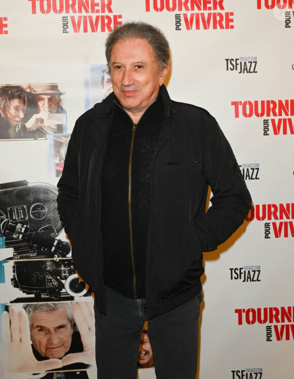 Michel Drucker - Photocall à la première du film "Tourner pour vivre" sur la vie cinématographique du réalisateur C.Lelouch à Paris le 25 avril 2022. © Coadic Guirec / Bestimage 