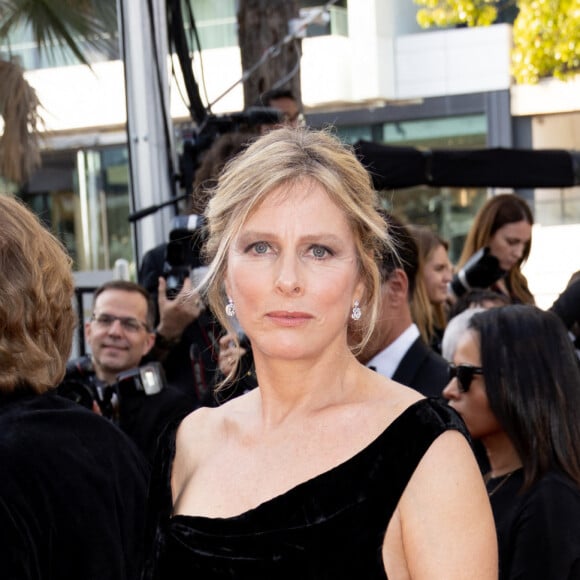 Marguerite est maquilleuse professionnelle et officie notamment sur des tournages, jamais très loin de sa maman.
Karin Viard - Montée des marches du film " The Old Oak " lors du 76ème Festival International du Film de Cannes, au Palais des Festivals à Cannes, le 26 mai 2023