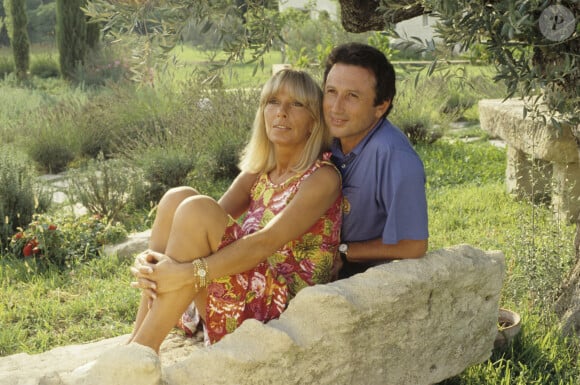 En France, en vacances dans les Alpilles, Michel Drucler et sa femme Dany Saval. Date inconnue © Alain Canu via Bestimage