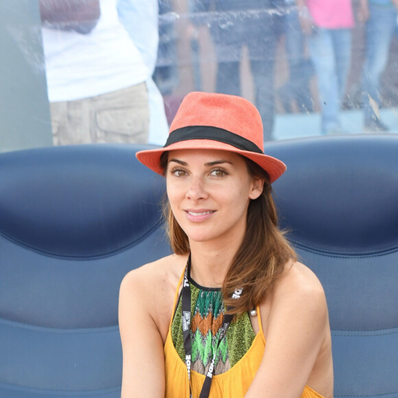 Melissa Theuriau, la femme de Jamel Debbouze, au "Charity Football Game 2016" au festival Marrakech du Rire. Le match de foot réunis des célébrités au Grand Stade de Marrakech et les bénéfices sont reversés aux associations marocaines d'aide à l'enfance. Marrakech, le 5 juin 2016. © Bellak Rachid/Bestimage