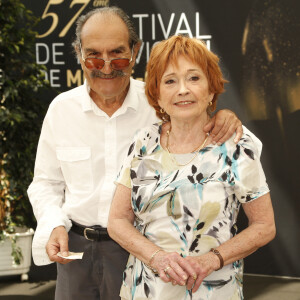 Et pour le principal intéressé, il n'y avait aucun débat à avoir : il devait rester au casting de Scènes de ménages, même sans sa partenaire. 
Archives - Gérard Hernandez et Marion Game - Photocall de la série "Scènes de Ménages" lors du 57 ème Festival de Télévision de Monte Carlo. Le 17 Juin 2017. © Christophe Aubert via Bestimage