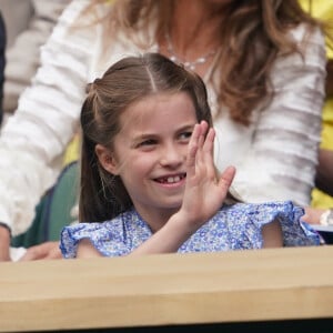 La princesse Charlotte assiste à Wimbledon.