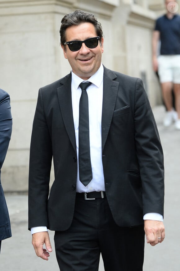 Laurent Gerra - Mariage de Claude Lelouch à la mairie du 18ème à Paris. Le 17 juin 2023