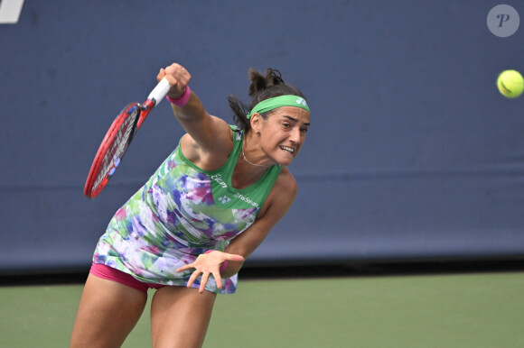 "Mon coeur a besoin d'être auprès de mes proches pour dire un dernier au revoir à ma grand-mère", poursuit-elle

Caroline Garcia - France - US Open de Flushing Meadows (New York) le 29 aout 2023.