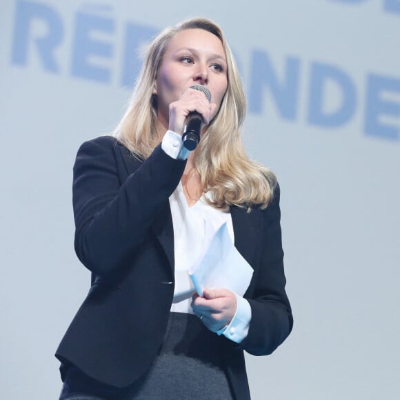 Marion Maréchal lors de la fête du premier anniversaire du parti "Reconquête" au palais des Sports à Paris le 4 décembre 2022. © Jonathan Rebboah / Panoramic / Bestimage