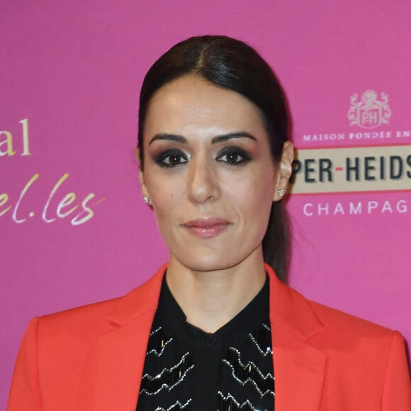 La raison ? La comédienne préfère dissocier travail et vie privée afin de préserver son précieux équilibre.
Sofia Essaidi - Photocall pour la remise des prix de la 6ème édition du Festival "Pluriel.les" à Compiègne, France, le 11 mars 2023.