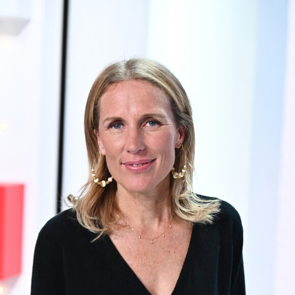 Exclusif - Agathe Lecaron - Enregistrement de l'émission "Vivement Dimanche" au Studio Gabriel à Paris, présentée par M.Drucker et diffusée le 27 novembre sur France 3. Le 16 novembre 2022 © Guillaume Gaffiot / Bestimage 