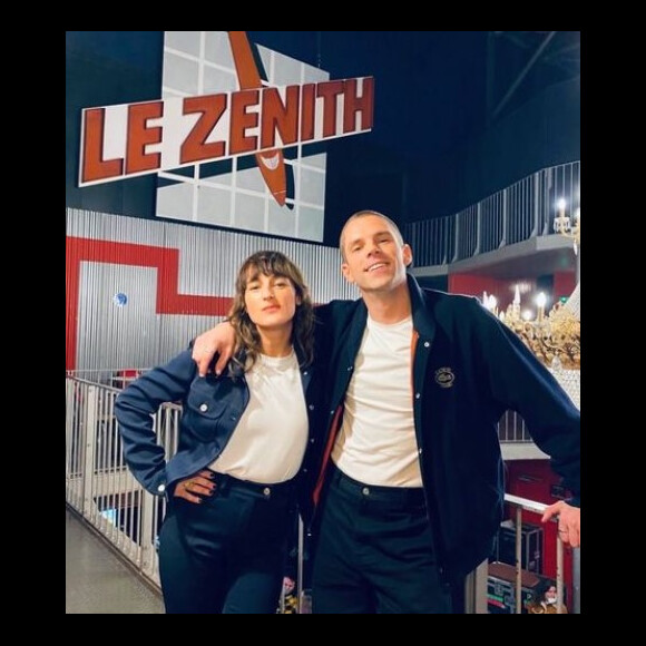 Hervé a sorti son deuxième album solo intitulé Intérieur Vie en mars dernier.
Hervé et Juliette Armanet sur Instagram. Le 23 décembre 2021.