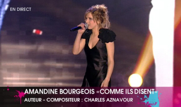 Amandine Bourgeois rend hommage à Charles Aznavour en reprenant Comme ils disent.