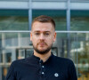 Jeremstar a connu des jours meilleurs.
Pour la sortie officielle du livre "Survivant des réseaux sociaux" Jeremstar organise une action militante non violente et dans le silence, sur le parvis du tribunal judiciaire de Paris, afin de dénoncer les dysfonctionnements judiciaires liés au harcèlement. © Christophe Clovis/Bestimage