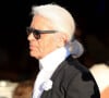 Il a perdu 42 kilos en un an
Karl Lagerfeld chez Senequier - Karl Lagerfeld se promene dans les rues de Saint Tropez le 31 juillet 2013. 