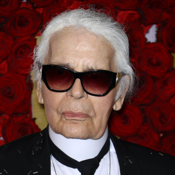 Karl Lagerfeld est mort il y a quatre ans, mais rien n'est encore réglé pour son héritage.
Karl Lagerfeld à la soirée WWD Honors à New York. 