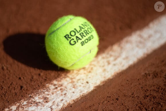 Angélique Cauchy a livré un témoignage glaçant devant une commission d'enquête
 
Illustration de la balle de tennis Roland Garros 2023 aux Internationaux de France de Tennis de Roland Garros 2023 à Paris, France, le 26 mai 2023. © Federico Pestellini/Panoramic/Bestimage