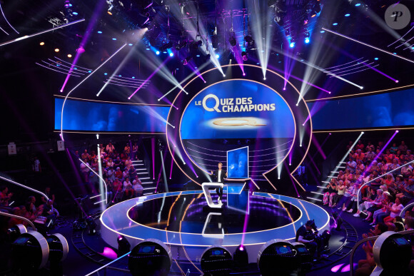 Exclusif - Cyril Féraud - Enregistrement de l'émission "Le quiz des champions", présentée par C.Féraud et diffusée le 9 septembre à 21h10 sur France 2. © Cyril Moreau / Bestimage 