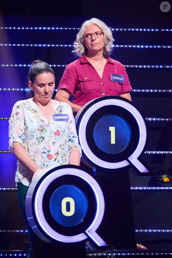 Exclusif - Sandrine Pal - Enregistrement de l'émission "Le quiz des champions", présentée par C.Féraud et diffusée le 9 septembre à 21h10 sur France 2.  © Cyril Moreau / Bestimage 