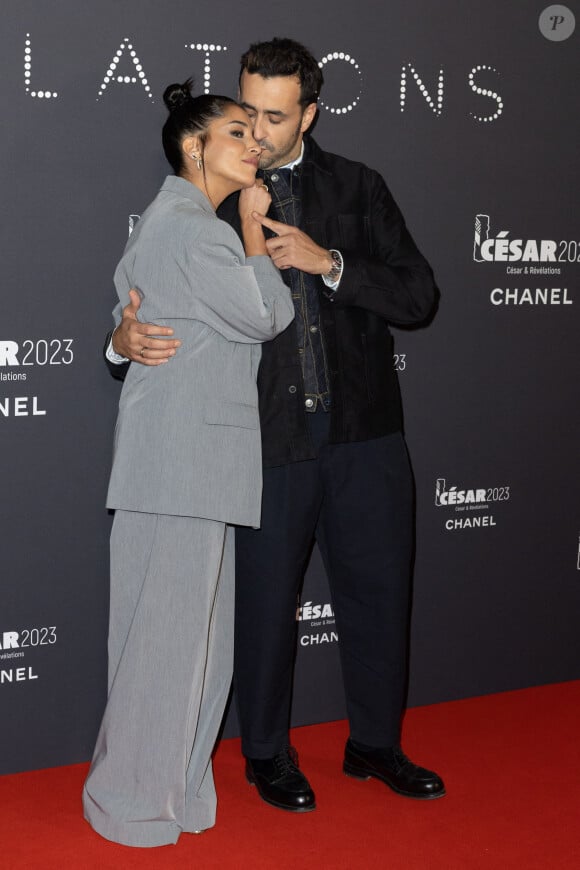 Leïla Bekhti et Jonathan Cohen - Photocall de la soirée des révélations des Cesar 2023 au Trianon à Paris le 16 janvier 2023.