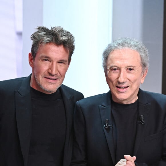 Dans le prochain numéro de "Vivement Dimanche", Michel Drucker accueillera Benjamin Castaldi.
Exclusif - Benjamin Castaldi (co-producteur de la pièce "Bungalow 21") et Michel Drucker - Promotion de la pièce "Bungalow 21" lors de l'enregistrement de l'émission Vivement dimanche au studio Gabriel, presentée par Michel Drucker . Diffusion sur France 3 le 10/09/2023. le 1er septembre 2023. © Guillaume Gaffiot/Bestimage