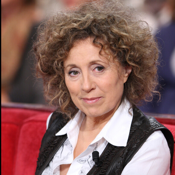 Ce dimanche 10 septembre 2023, la présentatrice et réalisatrice célèbre ses 70 ans.
Mireille Dumas - Enregistrement de l'émission - Vivement Dimanche