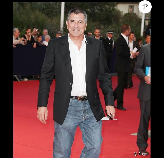 Jean-Marie Bigard enfile de nouveau son slip kangourou... Il remet le paquet ! - Purepeople