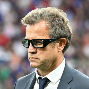 Fabien Galthié obligé de porter des lunettes
Fabien Galthié : France vs Ecosse (30-27) - Match préparatif pour la coupe du monde à Saint-Étienne. © Frédéric Chambert / Panoramic / Bestimage