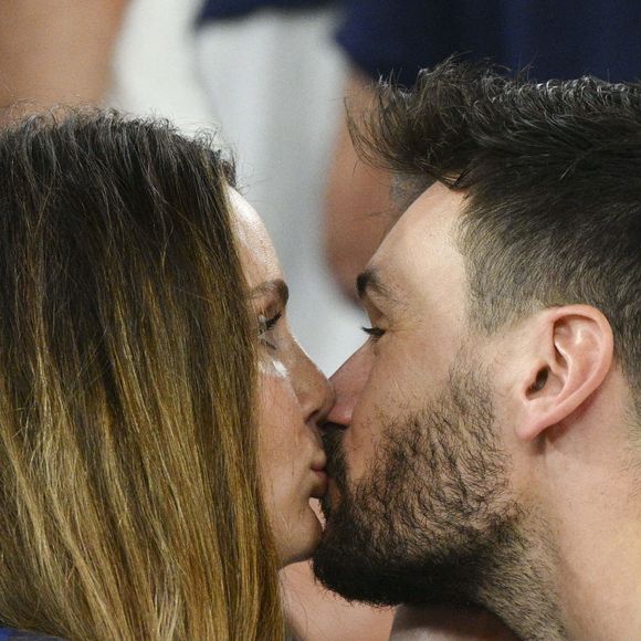 La femme d'Hugo Lloris a tenu à réagir après un terrible fait divers
 
Hugo Lloris et sa femme Marine Lloris en tribunes lors du match du groupe D opposant la France au Danemark lors de la coupe du Monde au stade 974 à Doha au Qatar, le 26 novembre 2022. © Jean-Baptiste Autissier/Panoramic/Bestimage