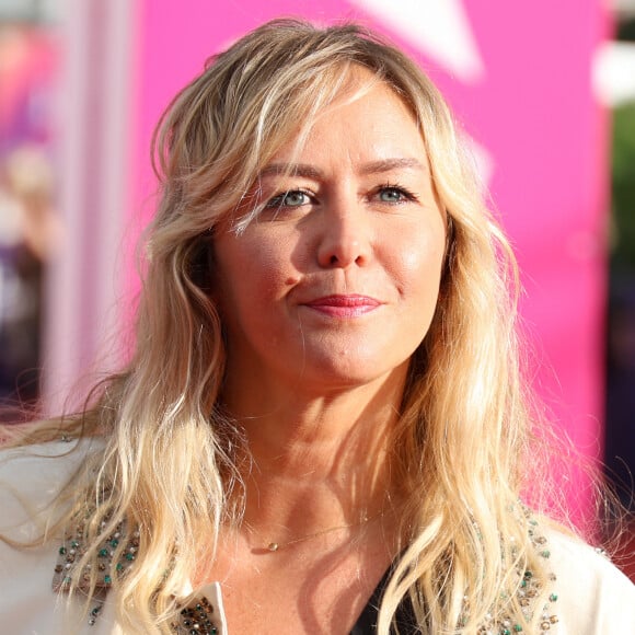 Enora Malagré est de retour à l'antenne ! Et c'est sur la France 5 qu'elle va dorénavant s'illustrer.
Enora Malagré - Les célébrités arrivent à la cérémonie d'ouverture du 49ème Festival du Cinema Americain de Deauville, France. © Denis Guignebourg/Bestimage 
