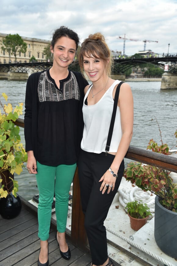 Exclusif - Léa François et Pauline Bression - Soirée "Fête des fictions de France 3" à la péniche La Balle au Bond au port des Saints-Pères à Paris, le 4 juillet 2016. © Lionel Urman/Bestimage 