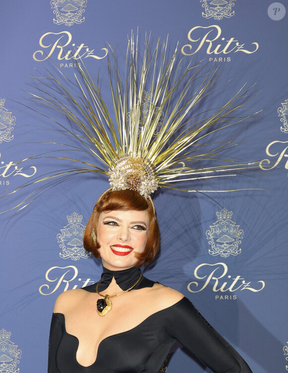 Le carnaval de Rio ? La plus douce des meneuses de revue ? Même pas.
Elodie Frégé - Photocall des 125 ans du Ritz à Paris. © Coadic Guirec / Bestimage