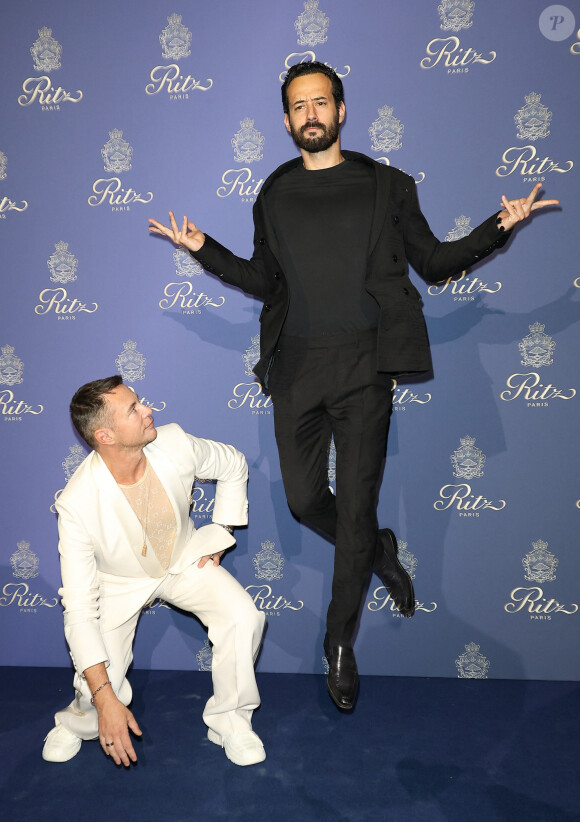Frédéric Fontan (Directeur artistique de la soirée) et Mathieu Forget - Photocall des 125 ans du Ritz à Paris. Le 14 septembre 2023. © Coadic Guirec / Bestimage