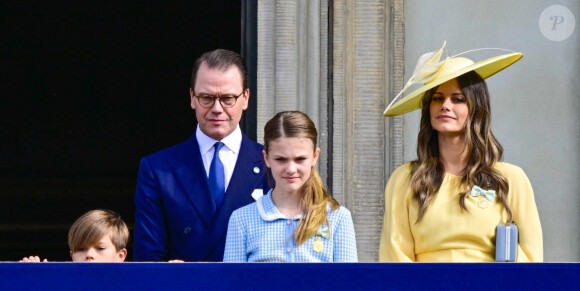 Estelle et Oscar ont été les stars du balcon.
Le prince Oscar de Suède, Le prince Daniel de Suède, La princesse Estelle de Suède, La princesse Sofia (Hellqvist) de Suède - Célébrations du jubilé d'or d'accession au trône du roi Carl XVI Gustav de Suède, le 15 septembre 2023. 