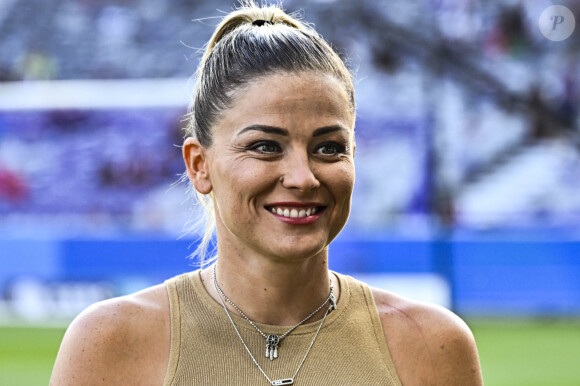 C'est ce qu'elle a rappelé à nos confrères de "L'Equipe".
Laure Boulleau - Match de championnat de Ligue 1 Uber Eats opposant le Toulouse FC (TFC) et le Paris Saint-Germain (PSG) (1-1) au stade TFC à Toulouse, France, le 19 août 2023. Le match s'est terminé sur un match nul 1-1. © Thierry Breton/Panoramic/Bestimage 