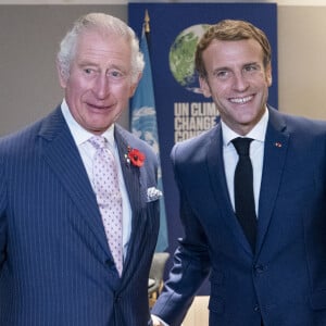 Emmanuel Macron a le plaisir de recevoir le roi Charles III sur ses terres
Le président Emmanuel Macron et Charles lors du sommet de la COP26 à Glasgow © Photoshot / Panoramic / Bestimage