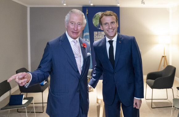 Emmanuel Macron a le plaisir de recevoir le roi Charles III sur ses terres
Le président Emmanuel Macron et Charles lors du sommet de la COP26 à Glasgow © Photoshot / Panoramic / Bestimage