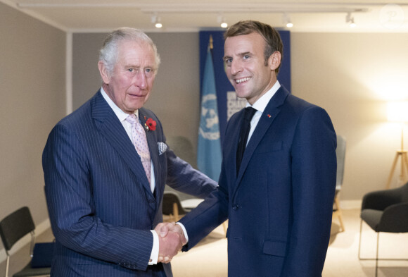 Le président Emmanuel Macron et le prince Charles prince de Galles lors du sommet de la COP26 à Glasgow le 1er novembre 2021. © Photoshot / Panoramic / Bestimage