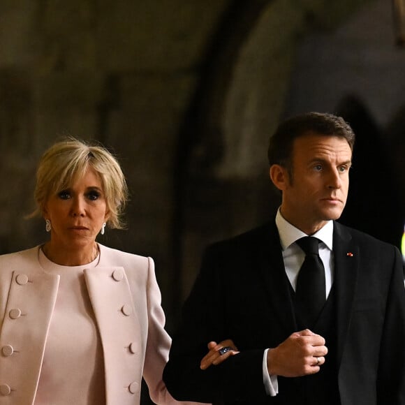 Les invités à la cérémonie de couronnement du roi d'Angleterre à l'abbaye de Westminster de Londres Le président le la République française Emmanuel Macron et sa femme Brigitte - Les invités arrivent à la cérémonie de couronnement du roi d'Angleterre à l'abbaye de Westminster de Londres, Royaume Uni, le 6 mai 2023