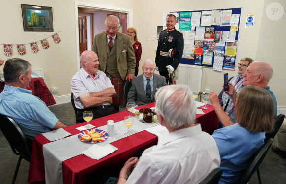 Le roi Charles III d'Angleterre, lors de la visite du centre de jour Kinross, Royaume Uni, le 15 septembre 2023. 