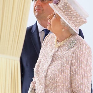 La reine Elisabeth II d'Angleterre, François Hollande - La reine Elisabeth II d'Angleterre arrive à la mairie de Paris le 7 juin 2014. 