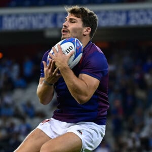 Cette détermination est naturelle chez lui. Mais elle s'est accentuée après un drame familial.
Antoine Dupont ( - France ) - - Coupe du Monde de Rugby France 2023 du match de Poule A entre la France et l'Uruguay (27-12) au stade Pierre-Mauroy à Lille le 14 septembre 2023. 