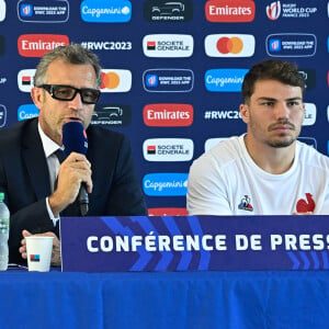 Fabien Galthié ( entraineur France ) - Antoine Dupont ( 9 - France ) - Conférence de presse de l'équipe de France de Rugby à Paris le 6 septembre 2023. © Federico Pestellini / Panoramic / Bestimage 