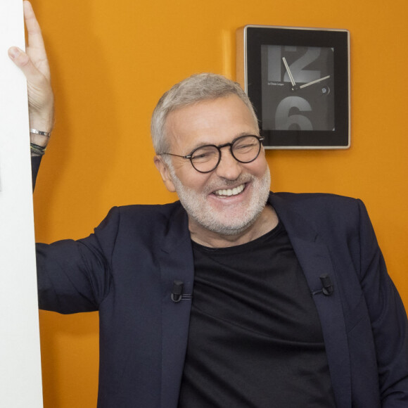 Exclusif - Laurent Ruquier en backstage de la dernière émission de L.Ruquier pour "On Est En Direct (OEED)", présentée par L.Ruquier et L.Salamé, et diffusée en direct sur France 2, à Paris, France, le 4 juin 2022. © Jack Tribeca/Bestimage 
